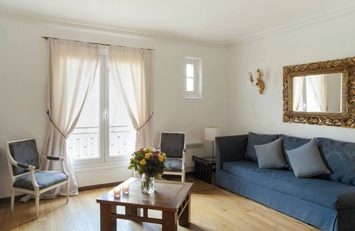 Necker Apartment | A Cosy Nest at Invalides