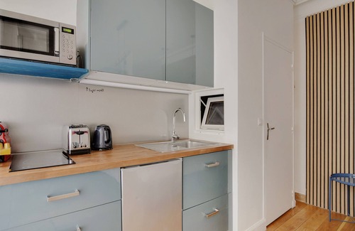 Notre-Dame-des-Champs Apartment | A Cosy Studio in Montparnasse