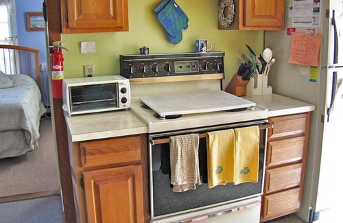 Brewster Cottage | A Cottage Gem Minutes To Paines Creek Beach