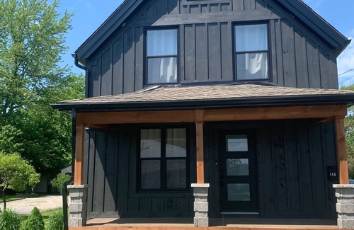 Port Colborne House | A Cottage that calls you home