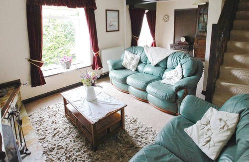 Staintondale Cottage | A cottage wing, with outstanding views.