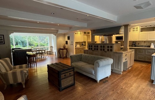 Issaquah House | A country estate, just minutes away from Seattle!