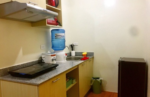 Sasa Condo | A Cozy 2 Bedroom Condo Max of 6 with Wifi | Netflix | Pool
