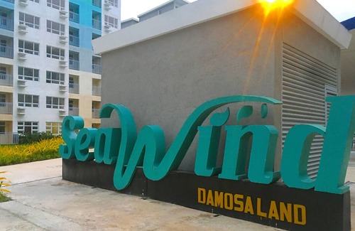Sasa Condo | A Cozy 2 Bedroom Condo Max of 6 with Wifi | Netflix | Pool
