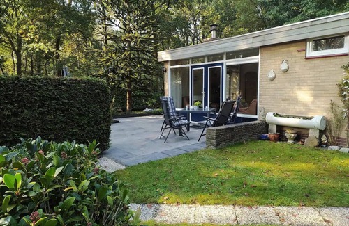 Appelscha House | A cozy bungalow on the edge of the forest.