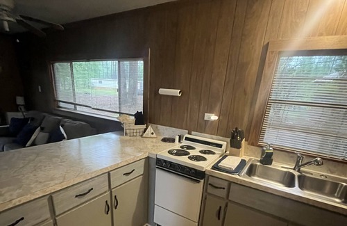 Bernice Cottage | A cozy cabin with two docks and a private boat launch