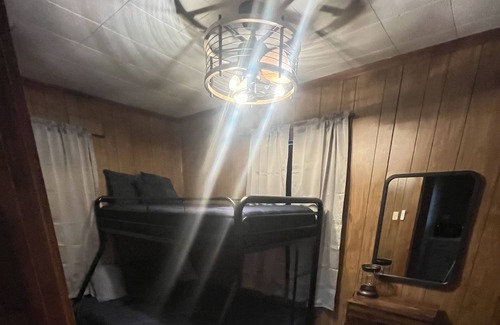 Bernice Cottage | A cozy cabin with two docks and a private boat launch
