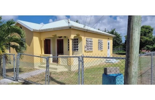 Saint John Parish House | A Cozy Cottage located on the beautiful island of Antigua, close to shops/beach.