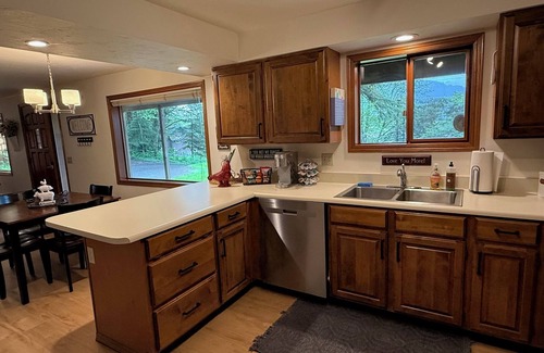 Mendenhall Valley Apartment | A Cozy Home Away From Home in Alaska!