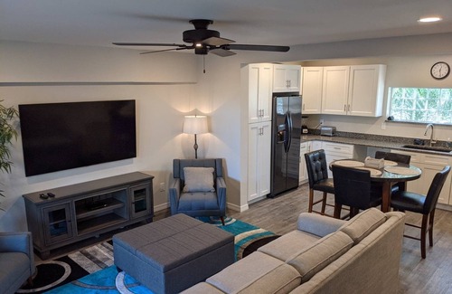 New Smyrna Beach House | A cozy oceanside getaway for two. Stay in complete comfort at Seas the Night!