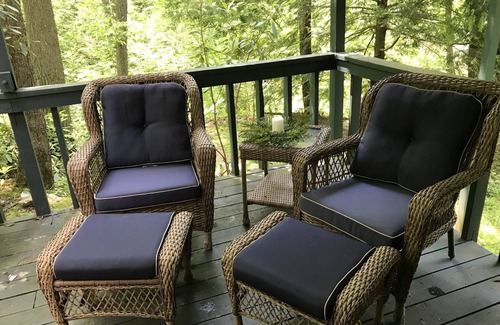 Farmington Condo | A Cozy, Quiet Getaway