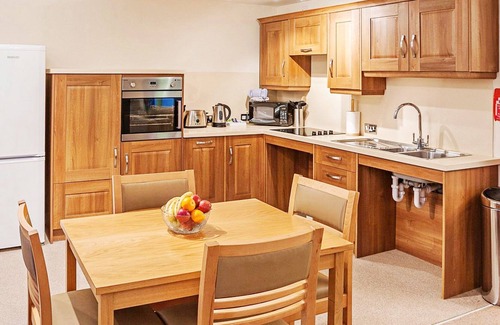 Kenmore Condo | A Cozy Retreat at Kenmore's Condo Resort
