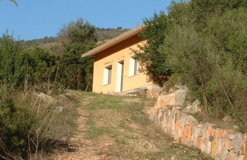 Lanusei House | A cozy vacation house surrounded by natural beauties.
