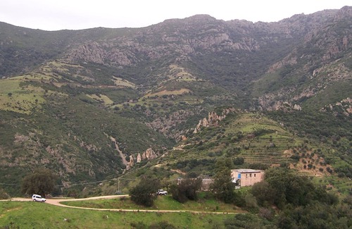 Lanusei House | A cozy vacation house surrounded by natural beauties.