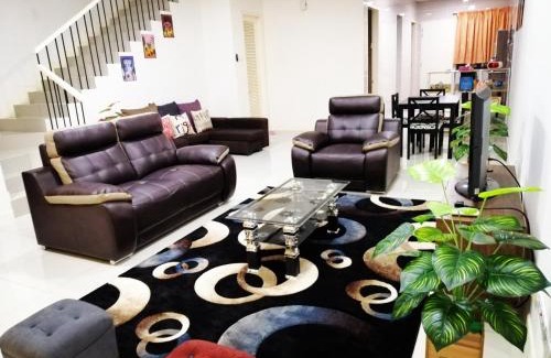 Kota Warisan House | A&D Home-stay @Kota Warisan, Sepang (KLIA 15 min)