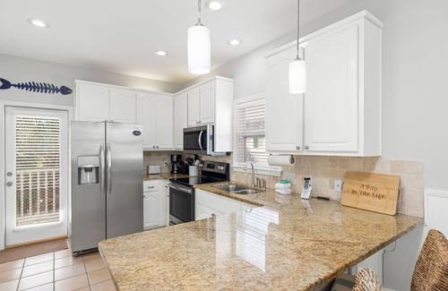 Santa Rosa Beach House | "A Day In The LIfe" - 2 Minute Walk To The Beach! - Community Pool
