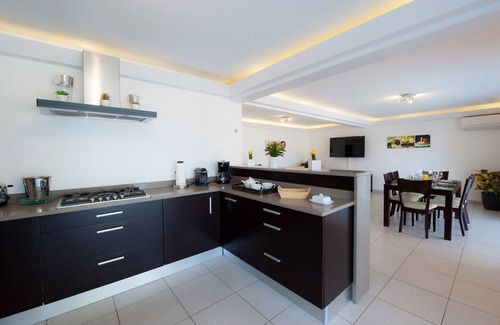 Anse des Flamands Villa | A delightful waterfront villa that sleeps up to 4 guest