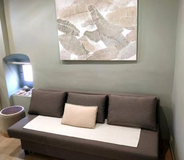 Savona Apartment | A delightful wedding favor in the Heart of Savona