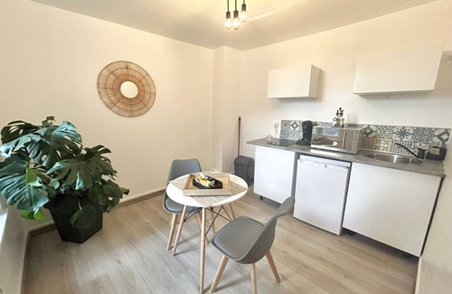 Amiens Apartment | A Deux pas de la Gare d Amiens Appt 2