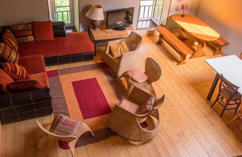 Miglos House | A duplex for 8 people with your head in the clouds