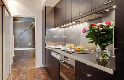 Quartier de l'Ecole-Militaire Apartment | A DUPLEX LOCATED JUST A SHORT STROLL FROM THE EIFFEL TOWER, RODIN MUSEUM