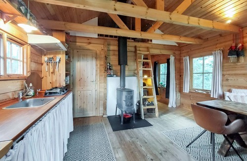 Lidhult House | A family friendly cottage near the lake and forest.