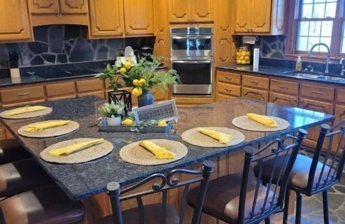 Cotter House | A family friendly, relaxing get-a-way in a serene setting.