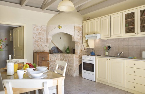 Tzamarelata Cottage | A fantastic stone cottage close to Fiscardo.