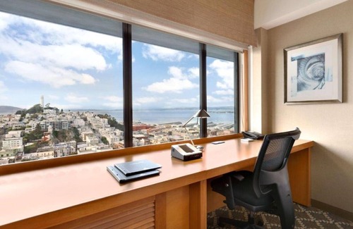 Chinatown House | A Financial District stay with views of the Bay !