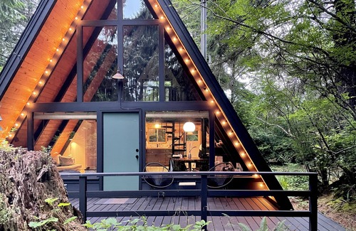 Yachats House | A-frame Cabin by the Sea
