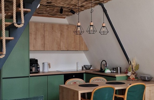Baia Mare Cabin | A frame cabin with AC and firepit in Baia Mare