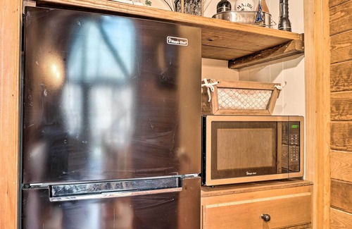 Young Harris Cabin | 'A-Frame Of Mind’ Cabin on Brasstown Creek!