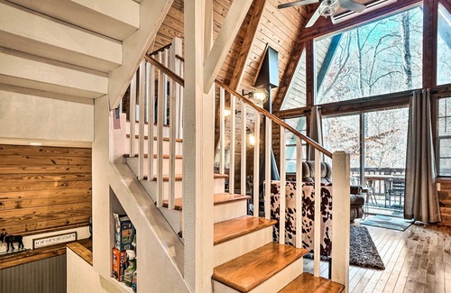 Young Harris Cabin | 'A-Frame Of Mind’ Cabin on Brasstown Creek!