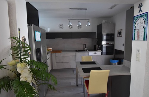 Frejus Villa | A FREJUS superb VILLA */Swimming pool 6 pers. Dom. Residence sec 4 kms beach