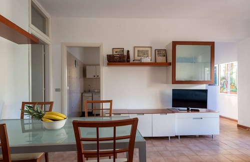 Santa Maria Navarrese Apartment | A Garden by the Sea