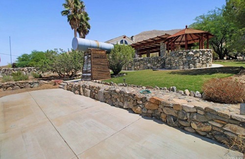 Apple Valley House | A getaway from the city life!