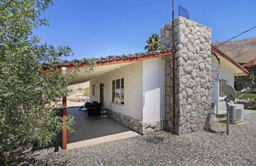 Apple Valley House | A getaway from the city life!