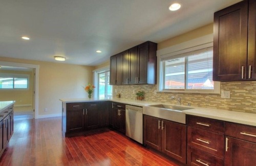 SeaTac House | A gorgeous 4BR/2KingbedsNearAirport/Mall/Downtown