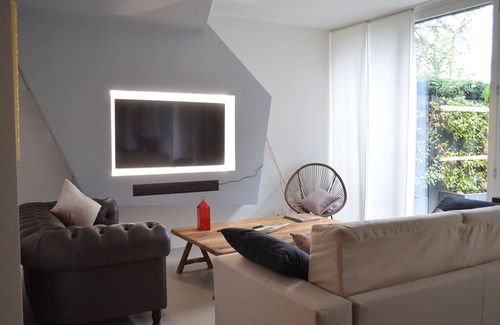 Viganello Apartment | A green oasis just a few steps from the romantic lakeshore of Lugano