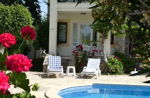 Dalyan City Center Apartment | A Ground Floor Apartment With Shared Pool In Well Tended Grounds