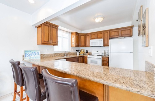 West Newport Condo | A Guest Favorite! | Fabulously Situated | 1 House from the Beach! | Comfy & Hyper Clean