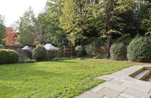 Hampstead Apartment | A Hampstead Retreat - Two Bedroom Apartment, Sleeps 4