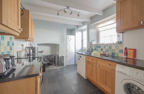 Boscastle Cottage | A harbourside four bedroom cottage with breathtaking views