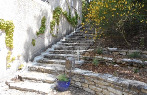 Collorgues House | A haven of peace in the shade of oak trees. 3 bedrooms, air conditioning, swimming pool, 2 terraces