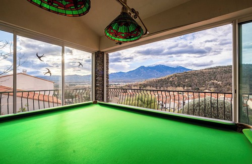 Catllar Villa | A haven of peace nestled in the heart of a charming mountain village.