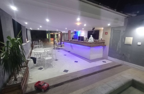 Guaratiba House | A high-class party room that blends good taste and creativity