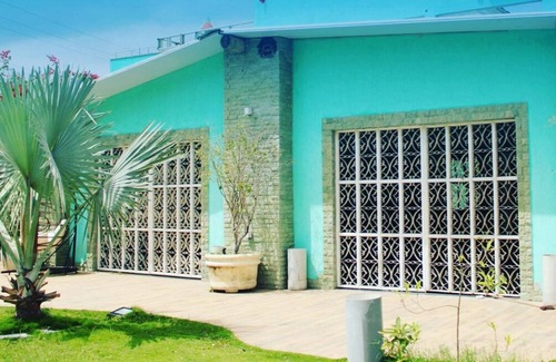 Guaratiba House | A high-class party room that blends good taste and creativity