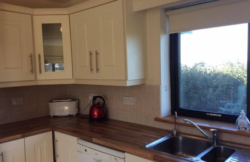 Kilmore Cottage | A holiday home that sleeps 8 guests in 4 bedrooms