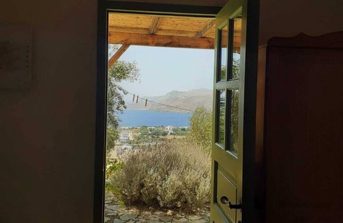 Leros House | a house between the sky and the sea of ​the island of Leros