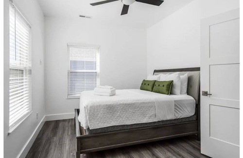 Hope Gardens House | A House Named Blue-4 beds 3 baths